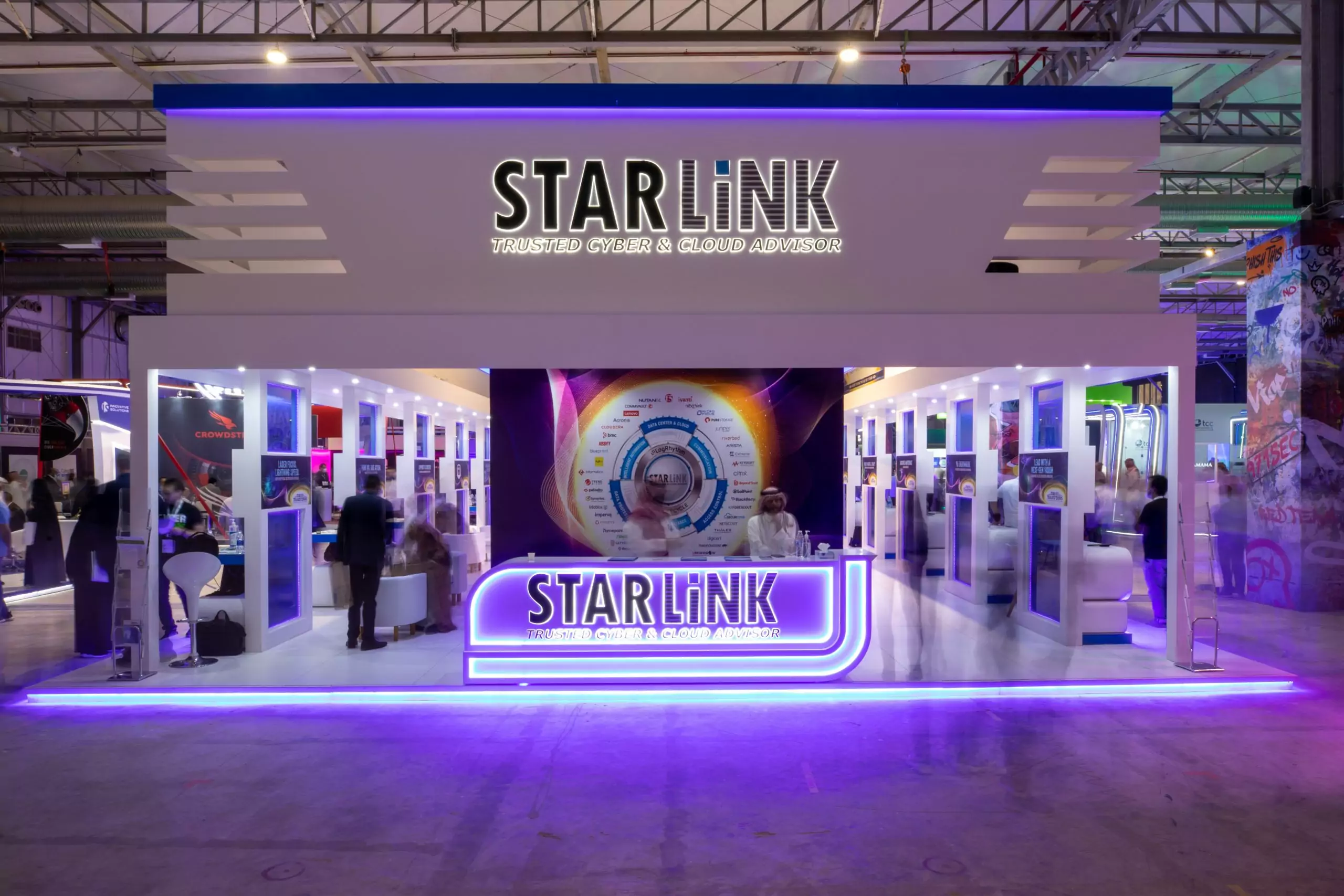 Starlink exterior booth design