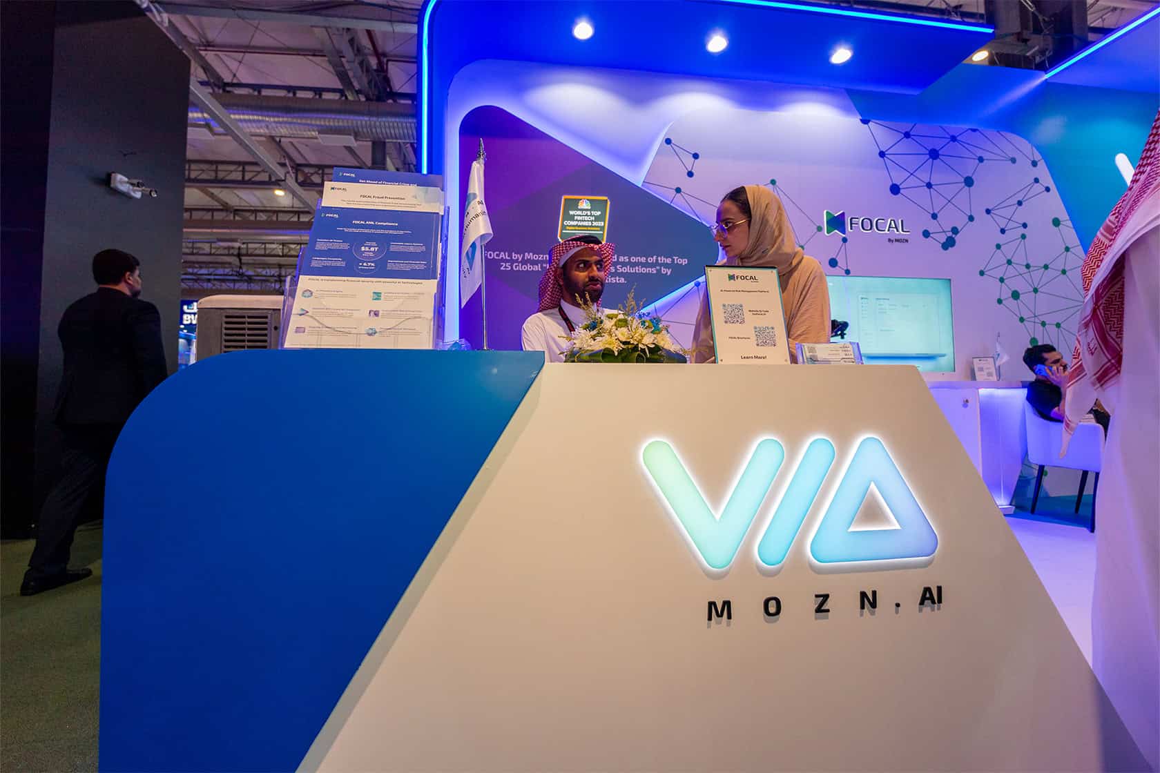 Mozn welcoming booth with people